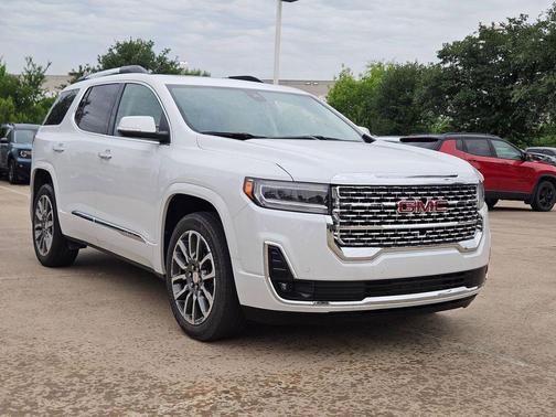 2022 GMC Acadia Denali