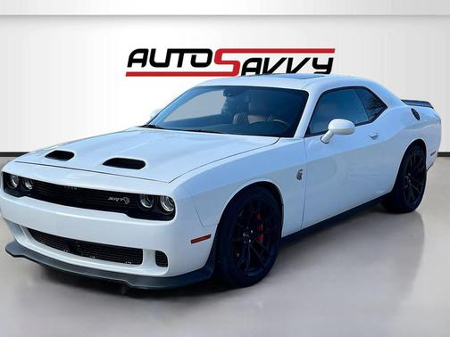 White Knuckle Clearcoat 2023 Dodge Challenger SRT Hellcat