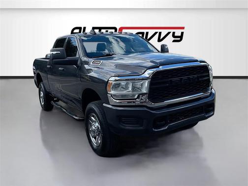 2023 RAM 2500 Tradesman Crew Cab 4x4 6'4' Box