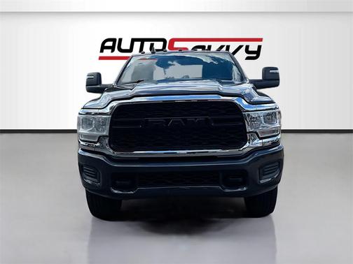 2023 RAM 2500 Tradesman Crew Cab 4x4 6'4' Box