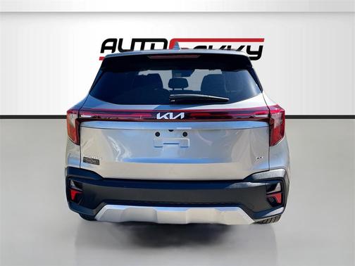 2024 Kia Seltos LX