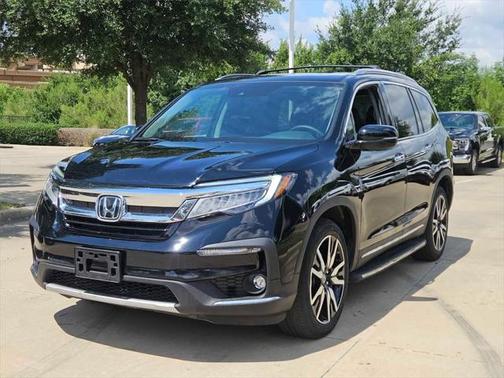 2022 Honda Pilot Touring 8-Passenger