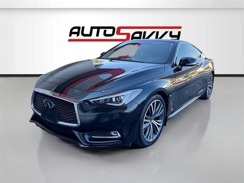 2022 INFINITI Q60 LUXE
