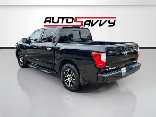 2021 Nissan Titan SV
