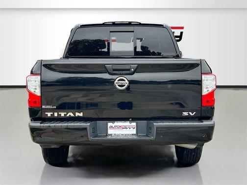 2021 Nissan Titan SV