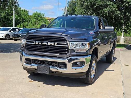 2019 RAM 2500 Big Horn Crew Cab 4x4 6'4' Box
