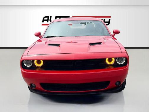 Torred Clearcoat 2023 Dodge Challenger SXT
