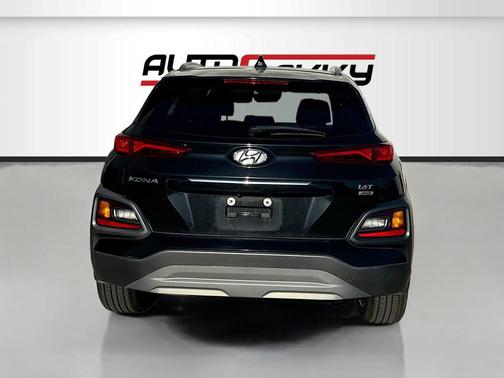 Ultra Black Pearl 2019 Hyundai KONA Limited