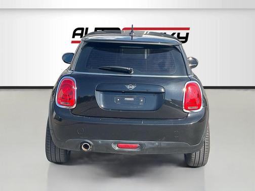 Midnight Black Metallic 2019 MINI Hardtop Cooper