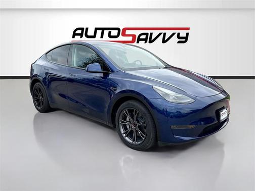 2025 Tesla Model Y Long Range Dual Motor Rear-Wheel Drive