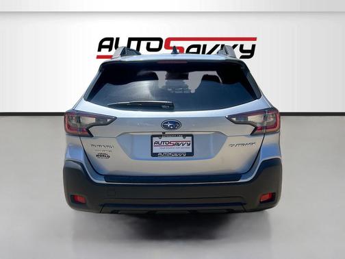Ice Silver Metallic 2025 Subaru Outback Premium