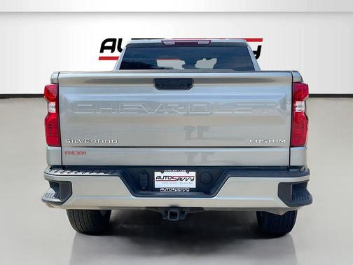 Sterling Gray Metallic 2025 Chevrolet Silverado 1500 Custom