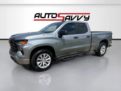 Sterling Gray Metallic 2025 Chevrolet Silverado 1500 Custom