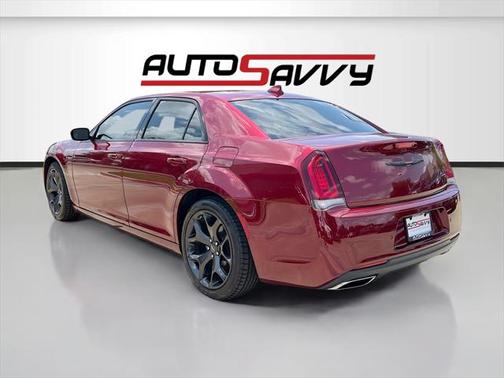 2022 Chrysler 300 S