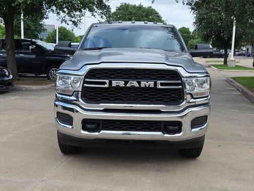 2022 RAM 3500 Big Horn Crew Cab 4x4 6'4' Box