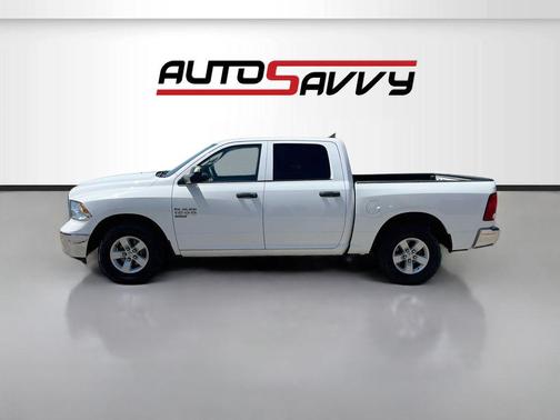 Bright White Clearcoat 2023 RAM 1500 Classic SLT