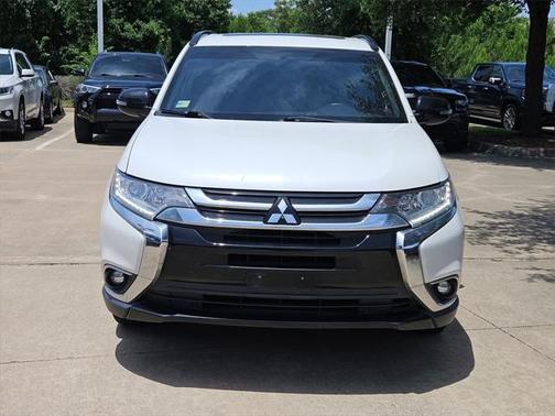 2018 Mitsubishi Outlander LE