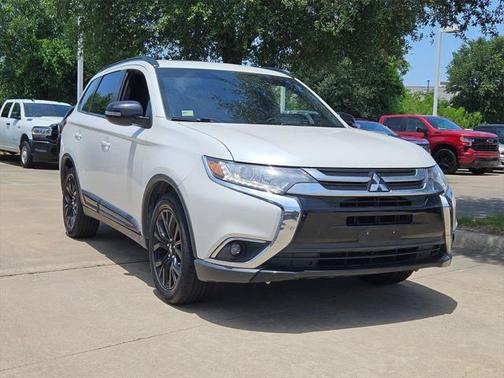 2018 Mitsubishi Outlander LE