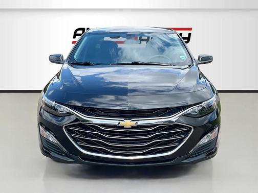 Mosaic Black Metallic 2022 Chevrolet Malibu FWD LT