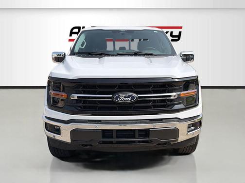 OXFORD WHITE 2025 Ford F-150 XLT