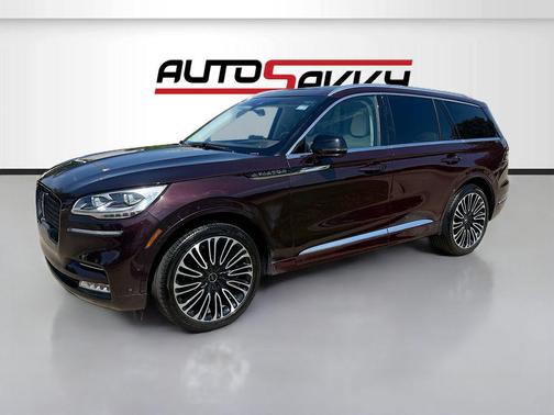 DIAMOND RED MET TINTED CC 2023 Lincoln Aviator Black Label AWD