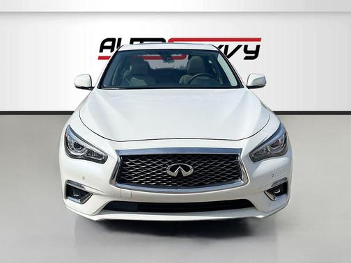 Majestic White 2024 INFINITI Q50 3.0t LUXE