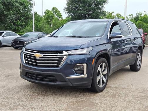 2022 Chevrolet Traverse LT Leather