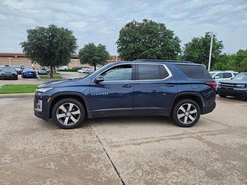 2022 Chevrolet Traverse LT Leather