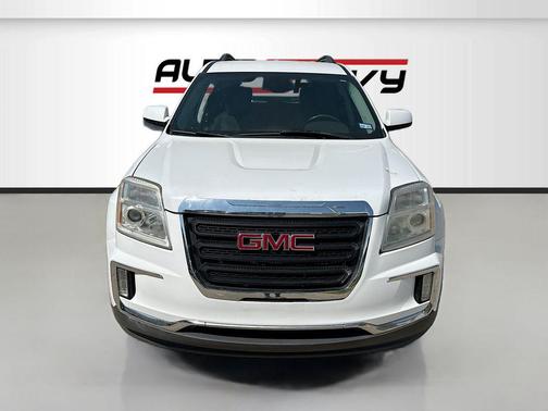 Summit White 2017 GMC Terrain SLE-2