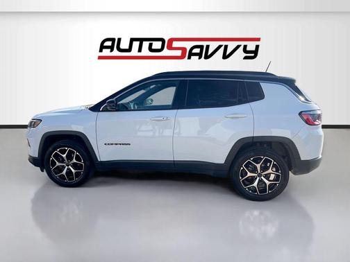 Bright White Clearcoat 2025 Jeep Compass Limited