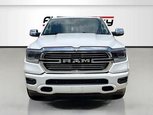 Bright White Clearcoat 2021 RAM 1500 Laramie