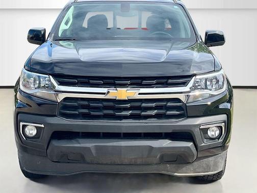 Black 2022 Chevrolet Colorado LT
