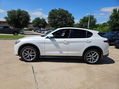 2018 Alfa Romeo Stelvio Ti Sport