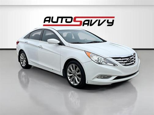 2013 Hyundai SONATA SE