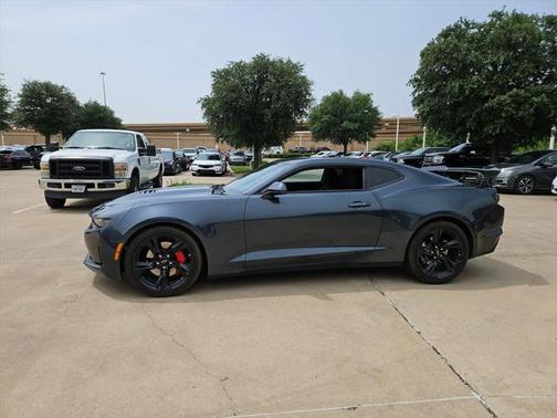 2021 Chevrolet Camaro RWD Coupe LT1