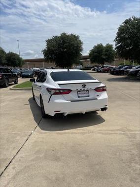 2021 Toyota Camry SE