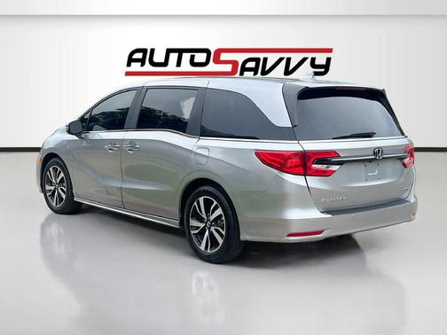 Lunar Silver Metallic 2023 Honda Odyssey Touring