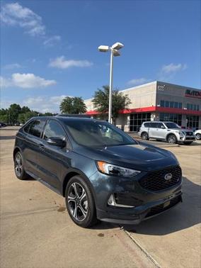 2022 Ford Edge ST