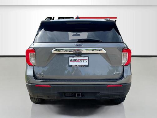 CARBONIZED GRAY METALLIC 2024 Ford Explorer XLT
