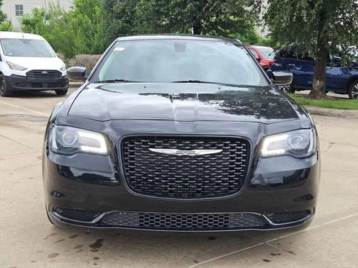 2021 Chrysler 300 Touring