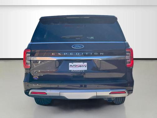 JEWEL RED MET TINTED CC 2024 Ford Expedition Platinum