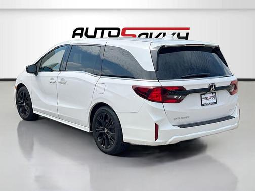 Platinum White Pearl 2025 Honda Odyssey Sport-L