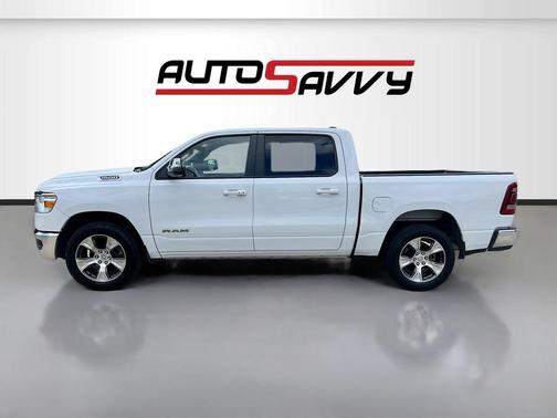 Bright White Clearcoat 2024 RAM 1500 Laramie