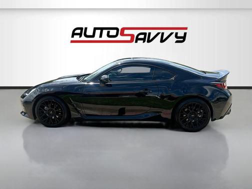 Raven 2024 Toyota GR86 Premium