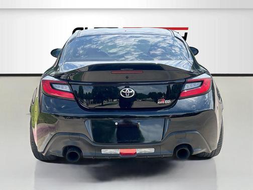 Raven 2024 Toyota GR86 Premium