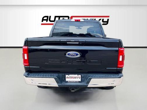 AGATE BLACK METALLIC 2021 Ford F-150 XLT