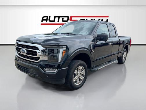 AGATE BLACK METALLIC 2021 Ford F-150 XLT