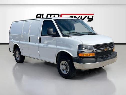 2024 Chevrolet Express 2500 RWD 2500 Regular Wheelbase WT