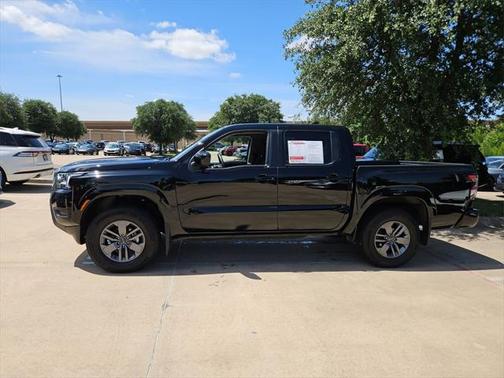 2024 Nissan Frontier SV
