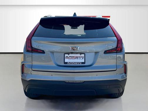 2024 Cadillac XT4 Luxury